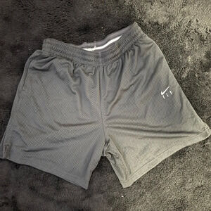 Nike Womens Shorts/Basketball Shorts SIze L, Color Black